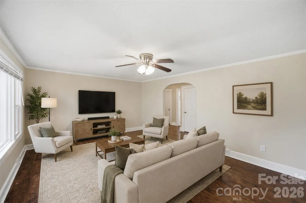102 White Avenue Kannapolis, NC 28081