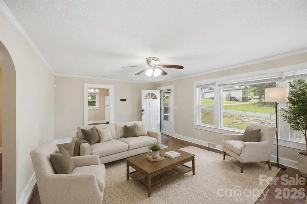 102 White Avenue Kannapolis, NC 28081