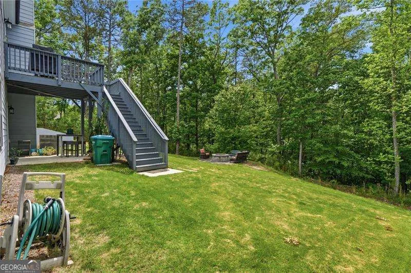 423 Spring Lake HLS White, GA 30184