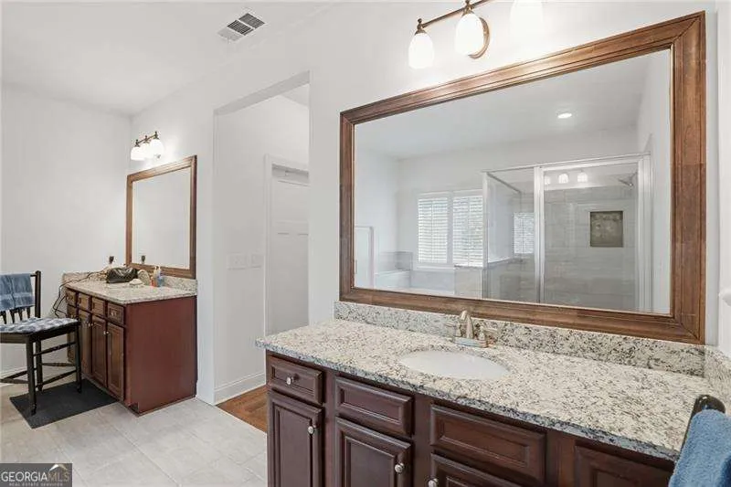 423 Spring Lake HLS White, GA 30184