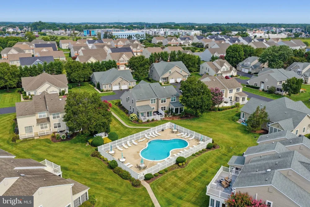 25 LAURAS WAY #27 Rehoboth Beach, DE 19971