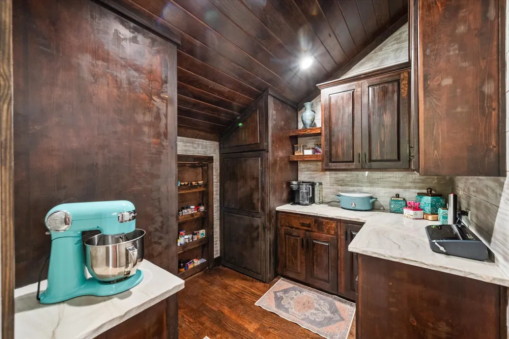 218 FCR 1055 Wortham, TX 76693