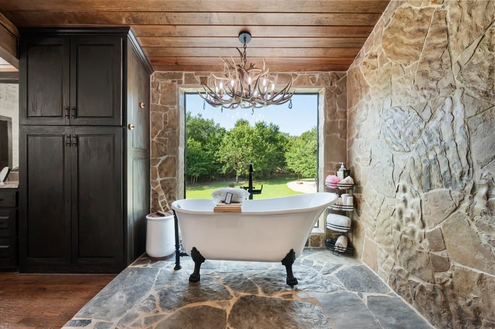 218 FCR 1055 Wortham, TX 76693