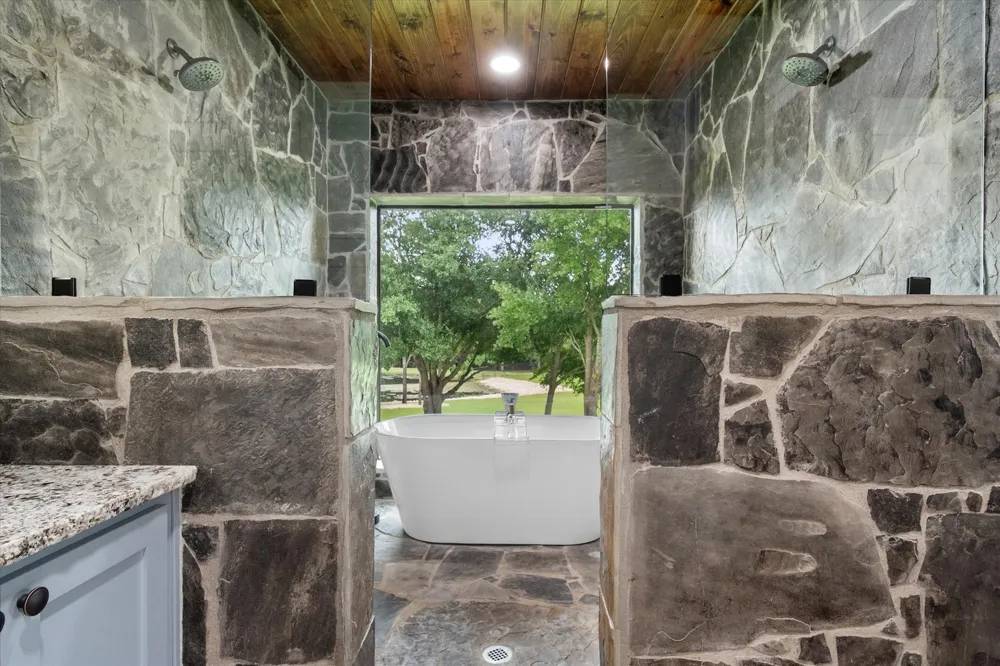 218 FCR 1055 Wortham, TX 76693