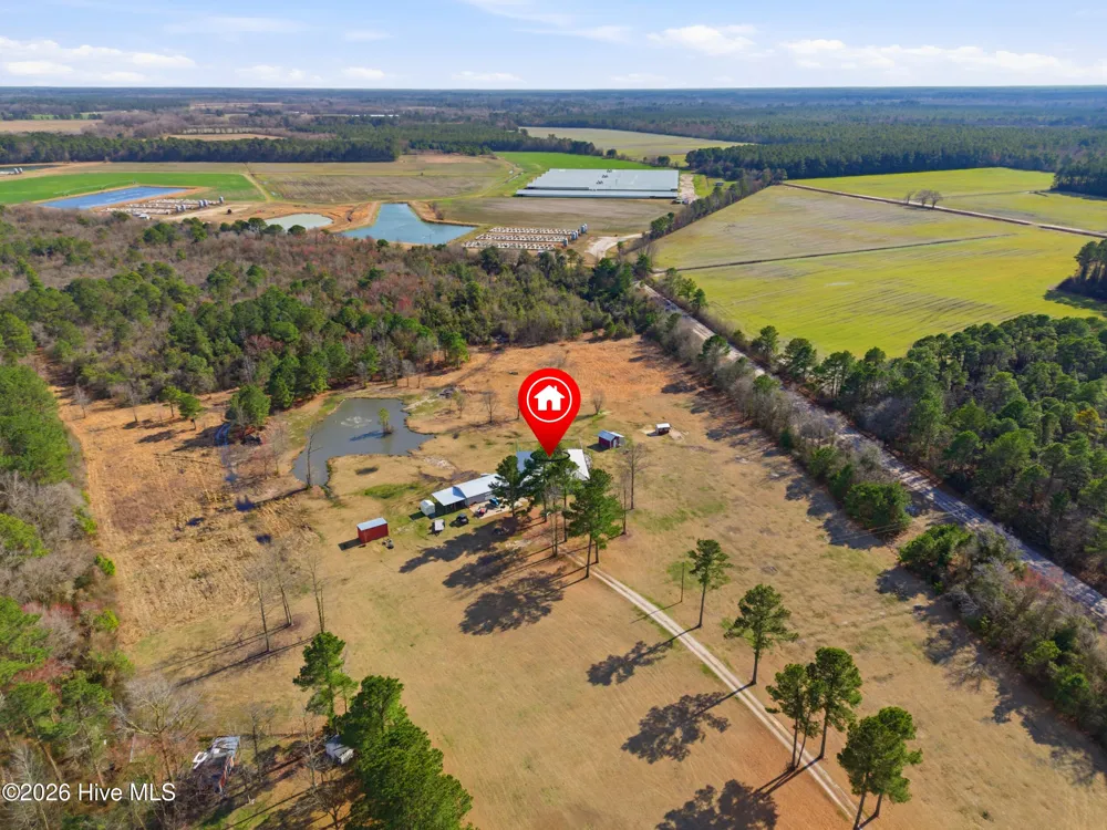 335 Bull Tail Road Wallace, NC 28466