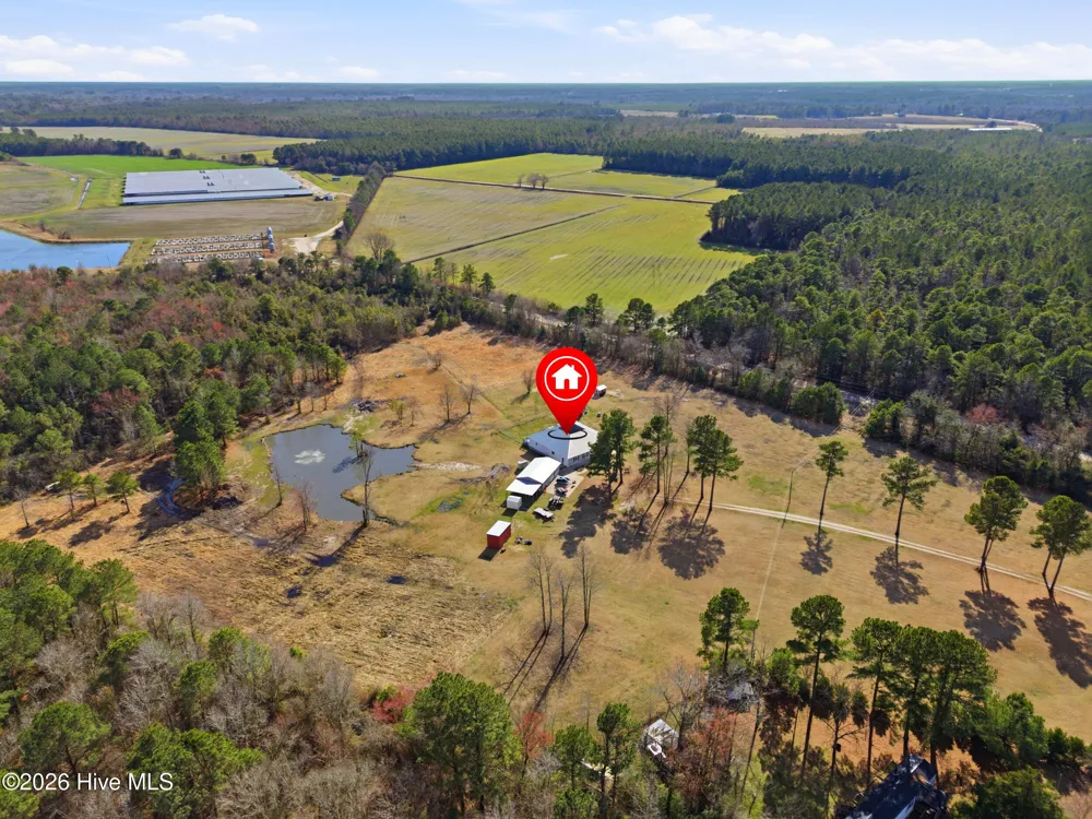 335 Bull Tail Road Wallace, NC 28466