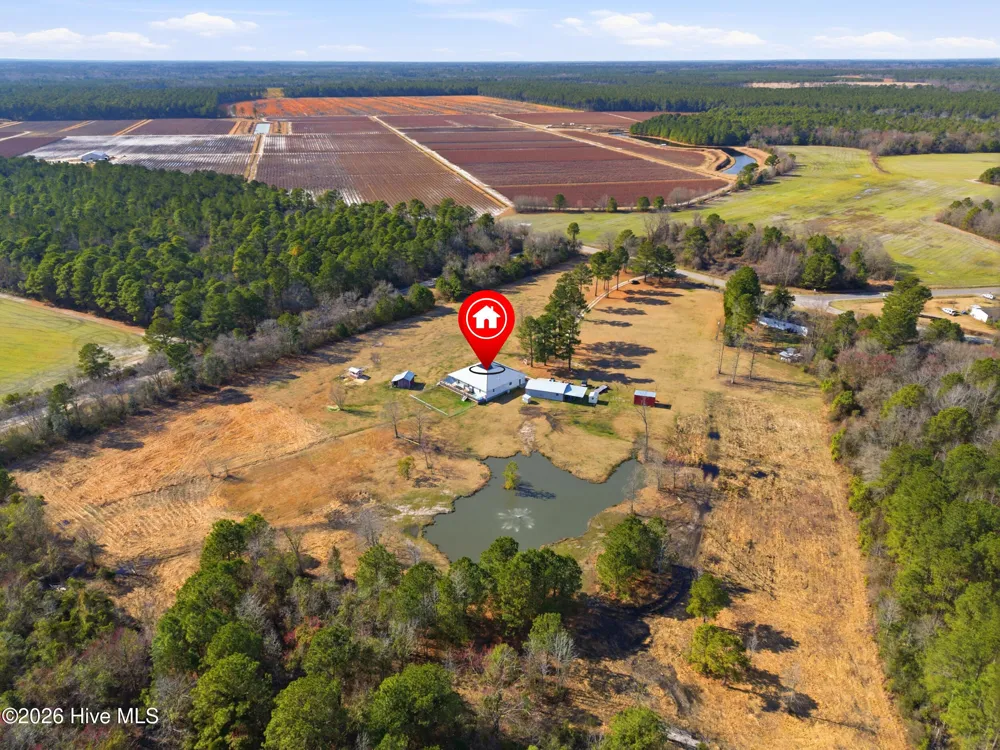 335 Bull Tail Road Wallace, NC 28466