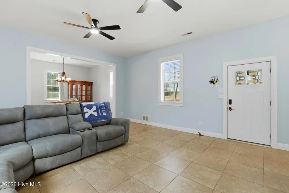 335 Bull Tail Road Wallace, NC 28466