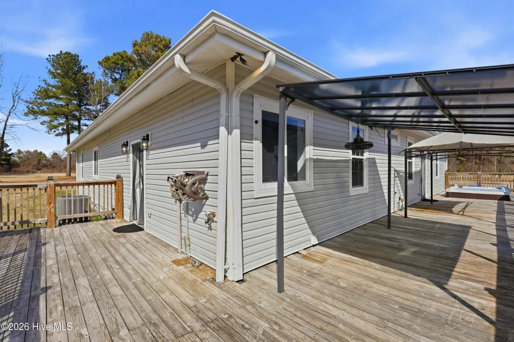 335 Bull Tail Road Wallace, NC 28466