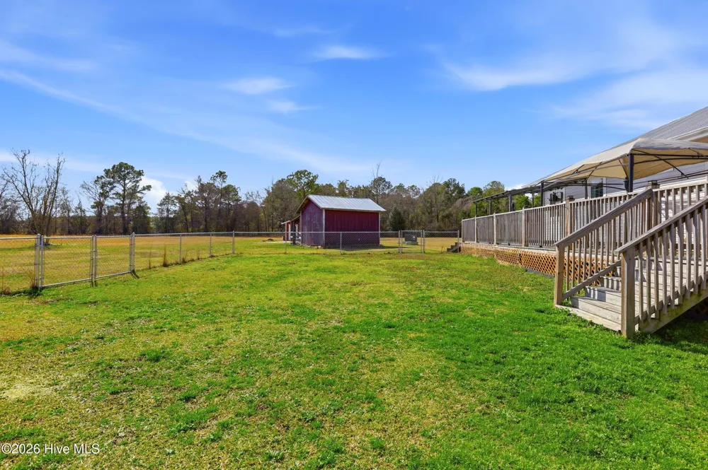 335 Bull Tail Road Wallace, NC 28466