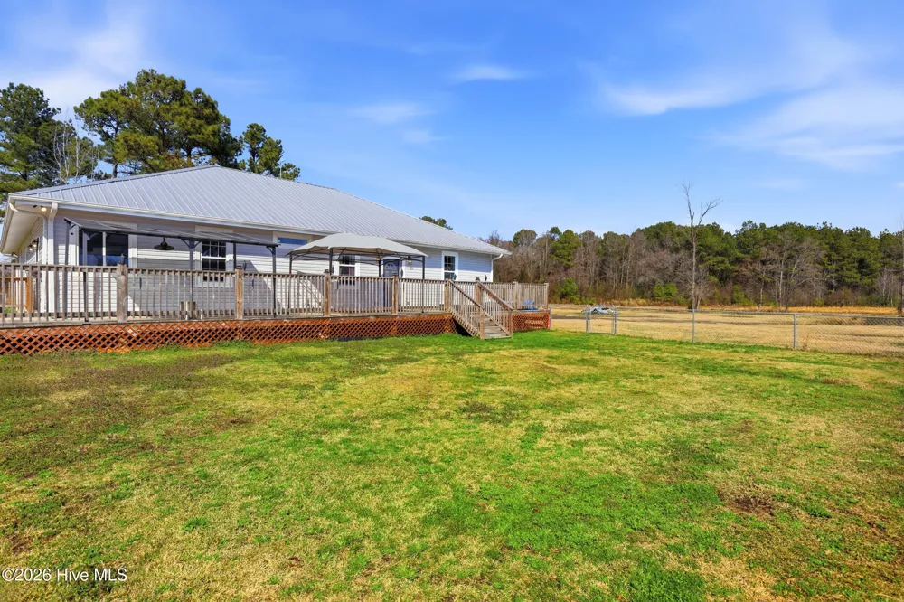 335 Bull Tail Road Wallace, NC 28466