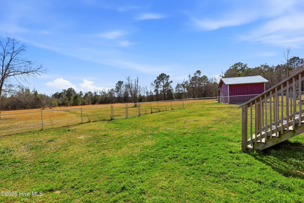 335 Bull Tail Road Wallace, NC 28466