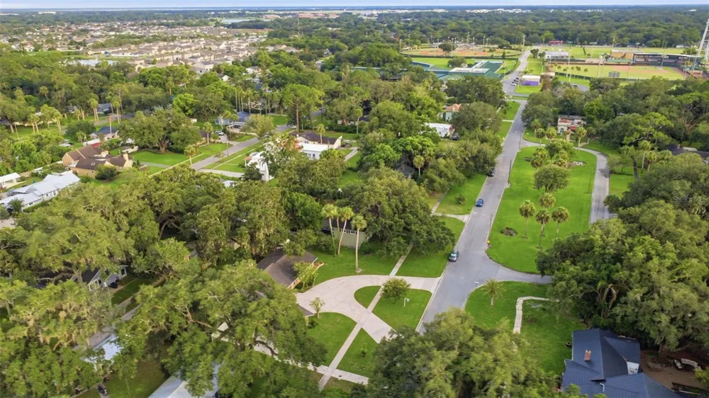 421 ELLIOTT AVENUE Sanford, FL 32771