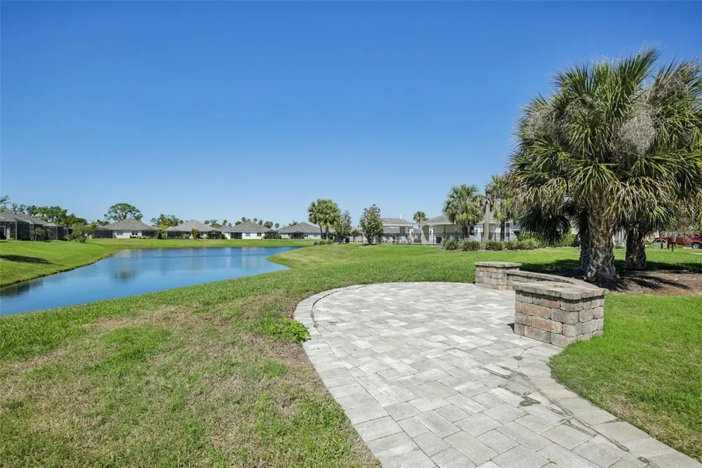 2946 TRUSTEE AVENUE Sarasota, FL 34243