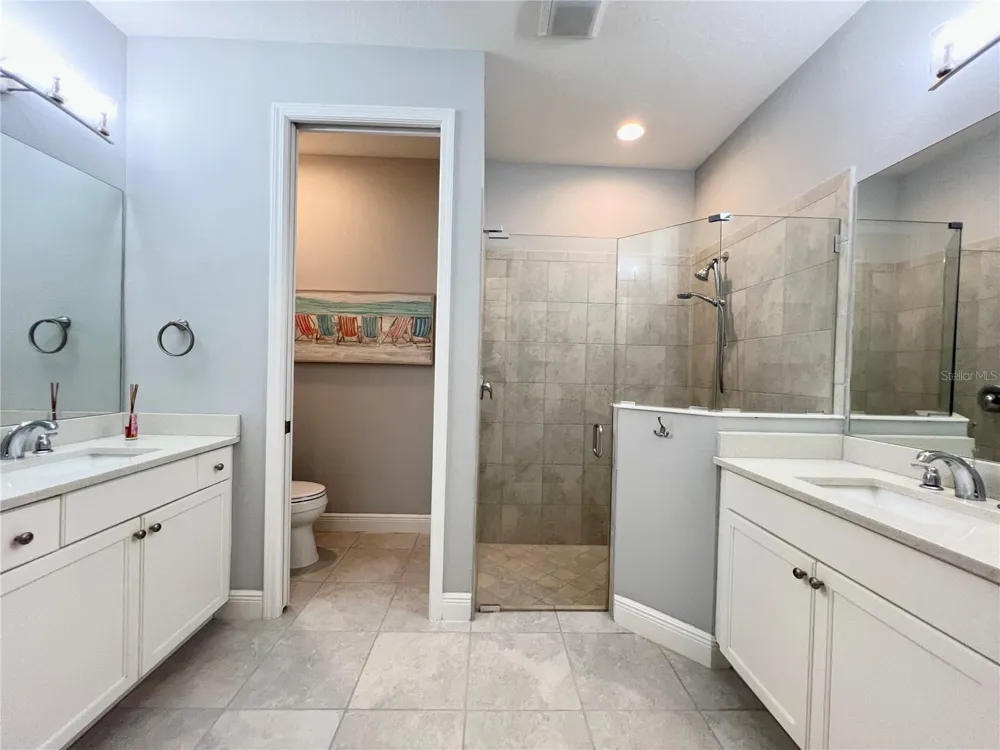 2946 TRUSTEE AVENUE Sarasota, FL 34243
