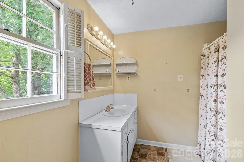 1214 Hawthorne Road Lancaster, SC 29720