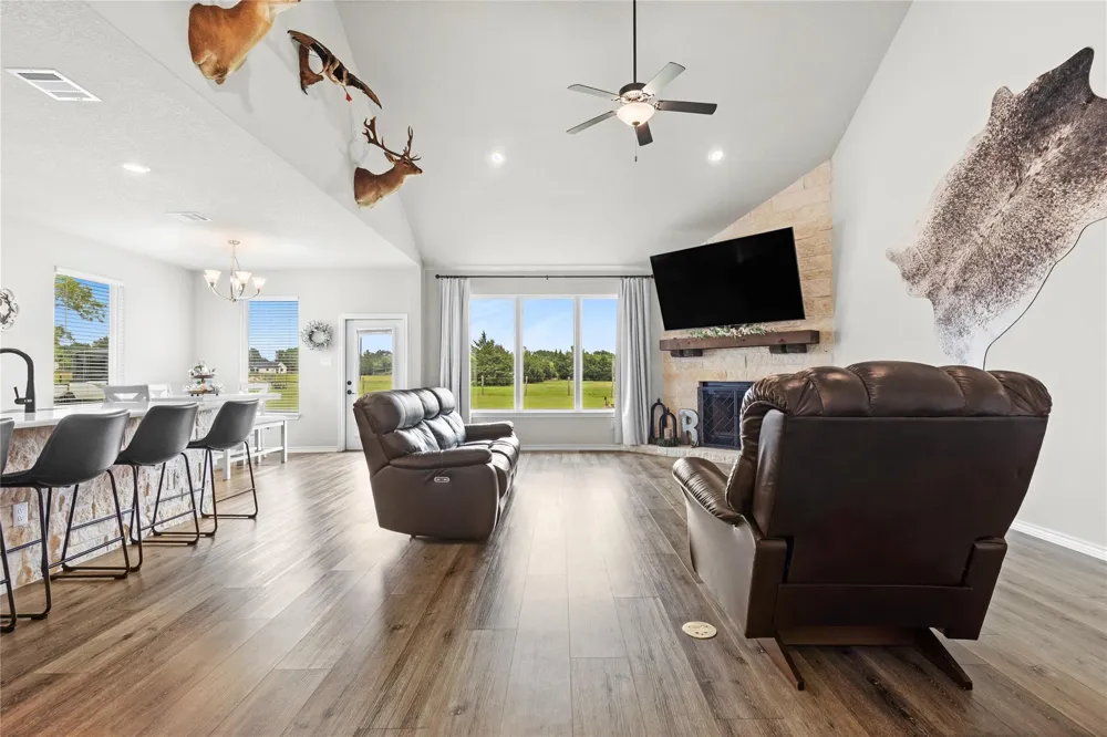 596 Jw Martine Road Hearne, TX 77859