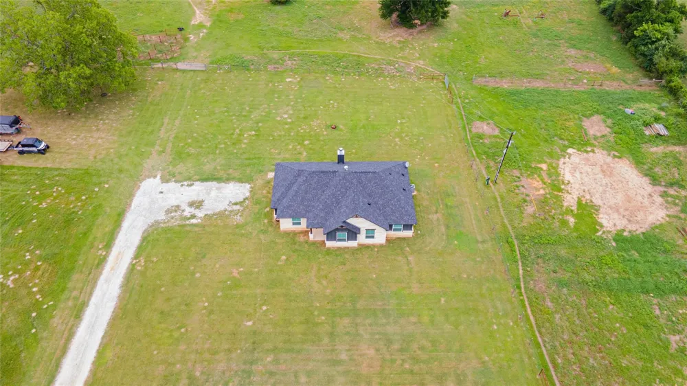 596 Jw Martine Road Hearne, TX 77859