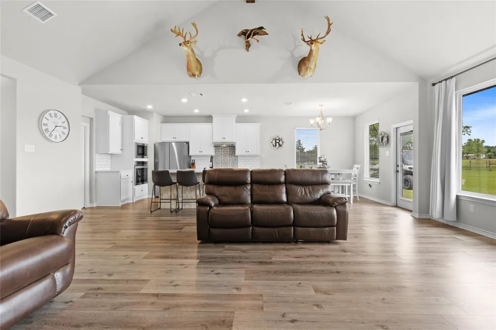 596 Jw Martine Road Hearne, TX 77859