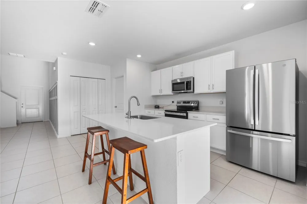 629 BALD CYPRESS DRIVE Lakeland, FL 33801