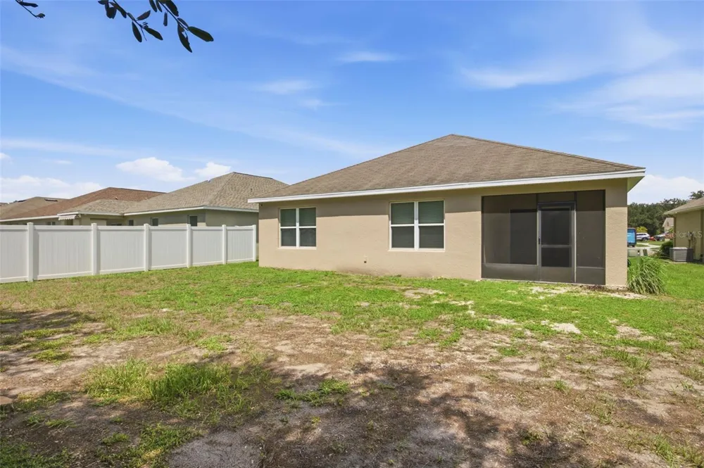 5272 11TH STREET E Bradenton, FL 34203