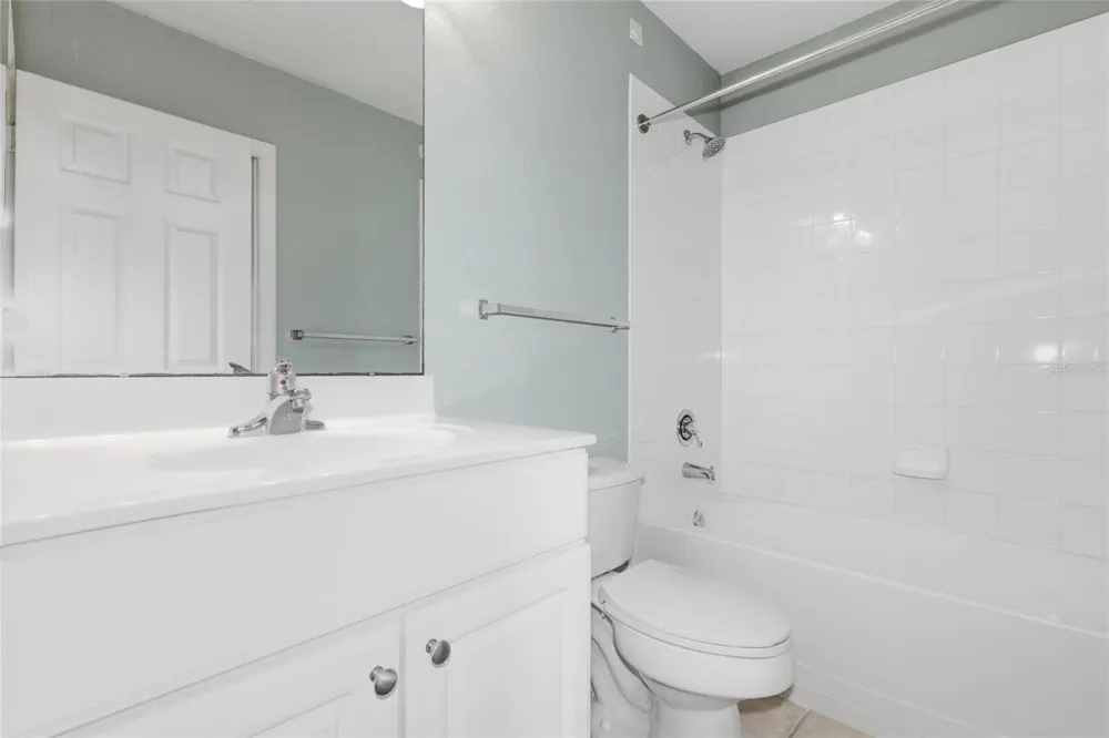 9875 MEADOW FIELD CIRCLE Tampa, FL 33626