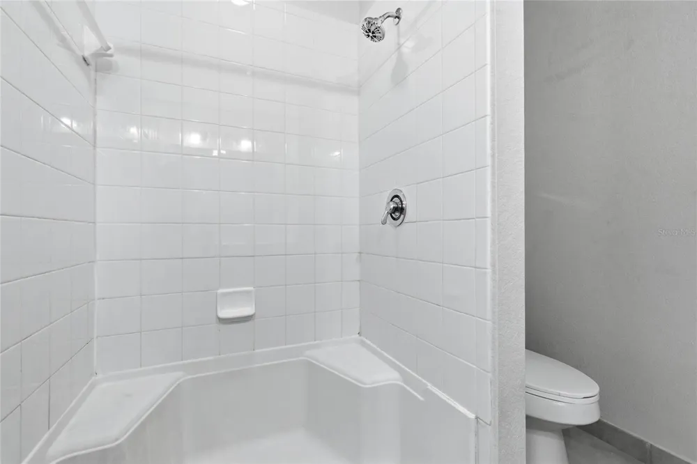 9875 MEADOW FIELD CIRCLE Tampa, FL 33626