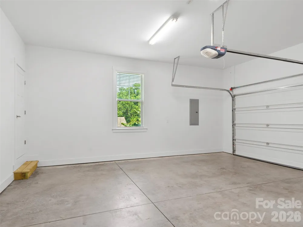 201 Mapleton Drive East Flat Rock, NC 28726