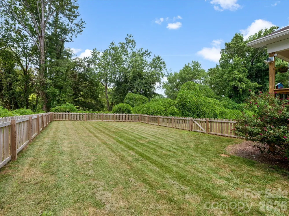 201 Mapleton Drive East Flat Rock, NC 28726