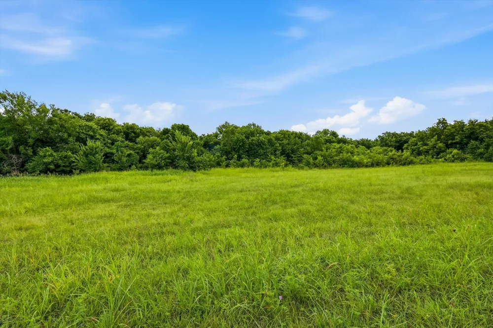 16930 E Us-82 Honey Grove, TX 75446