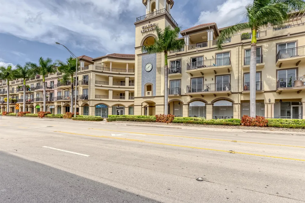 2631 NE 14th Avenue #406 Wilton Manors, FL 33334