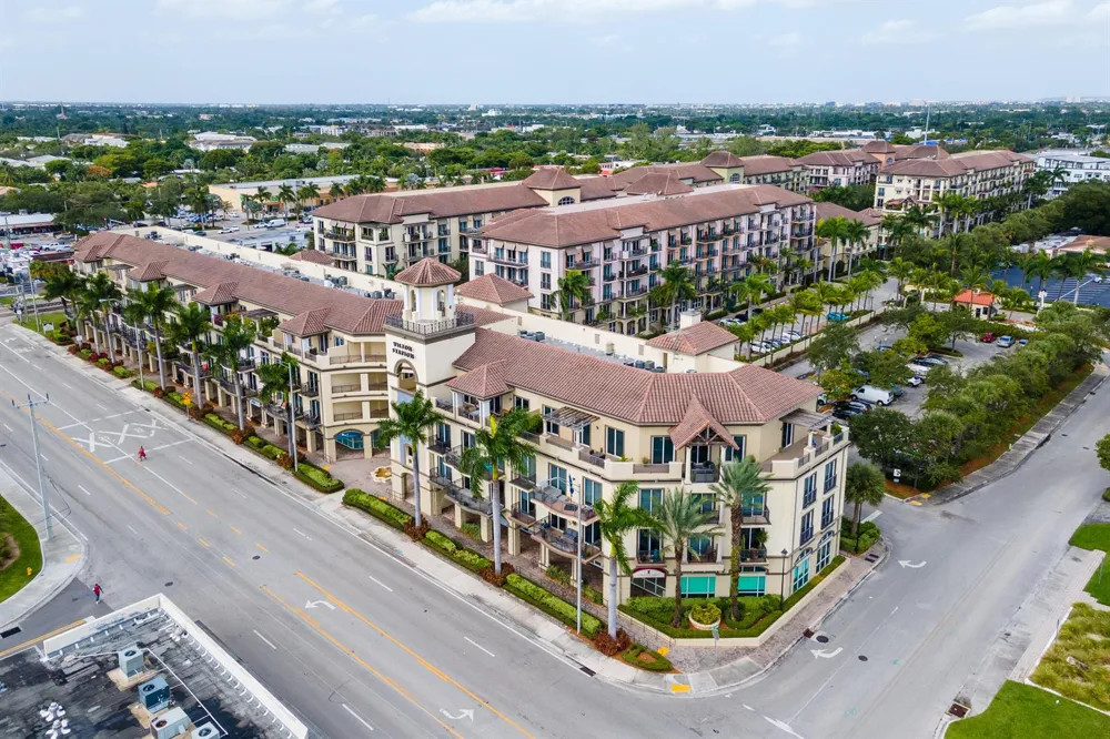 2631 NE 14th Avenue #406 Wilton Manors, FL 33334