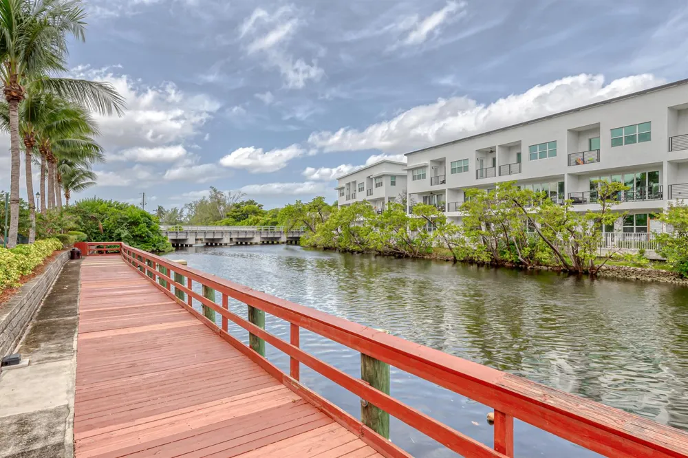 2631 NE 14th Avenue #406 Wilton Manors, FL 33334