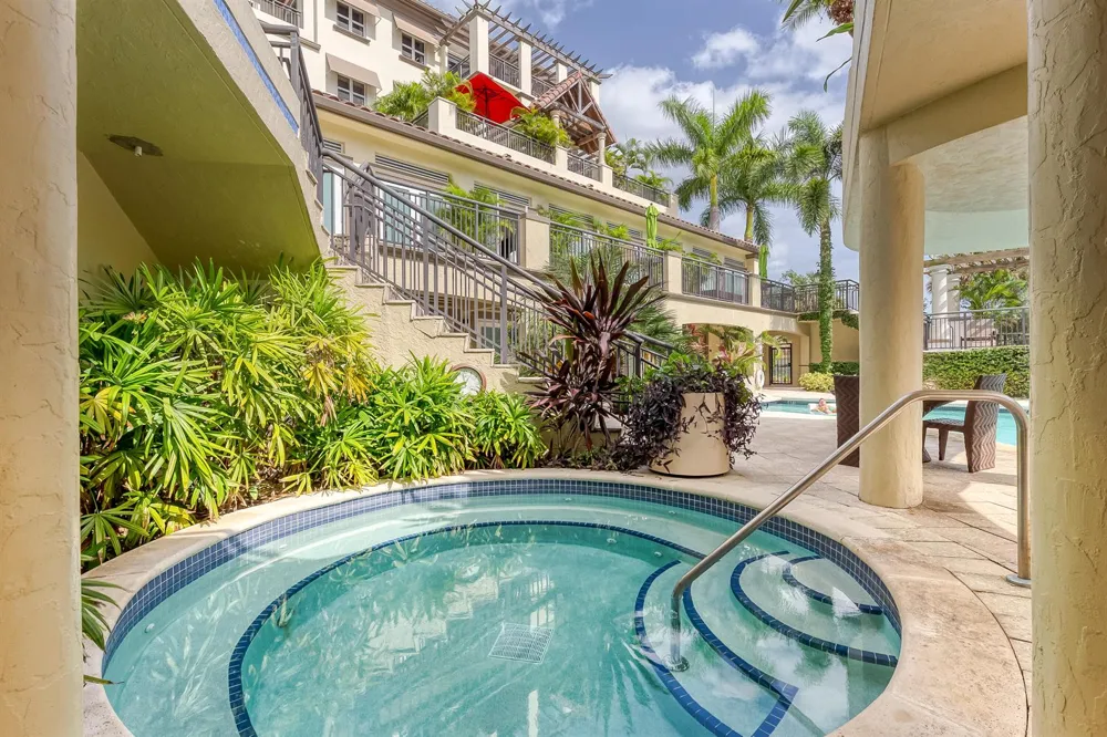 2631 NE 14th Avenue #406 Wilton Manors, FL 33334