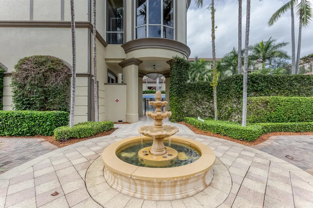 2631 NE 14th Avenue #406 Wilton Manors, FL 33334