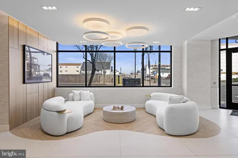 401 BOULEVARD BOULEVARD #405