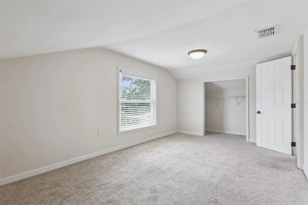 306 S DISSTON AVENUE Minneola, FL 34715