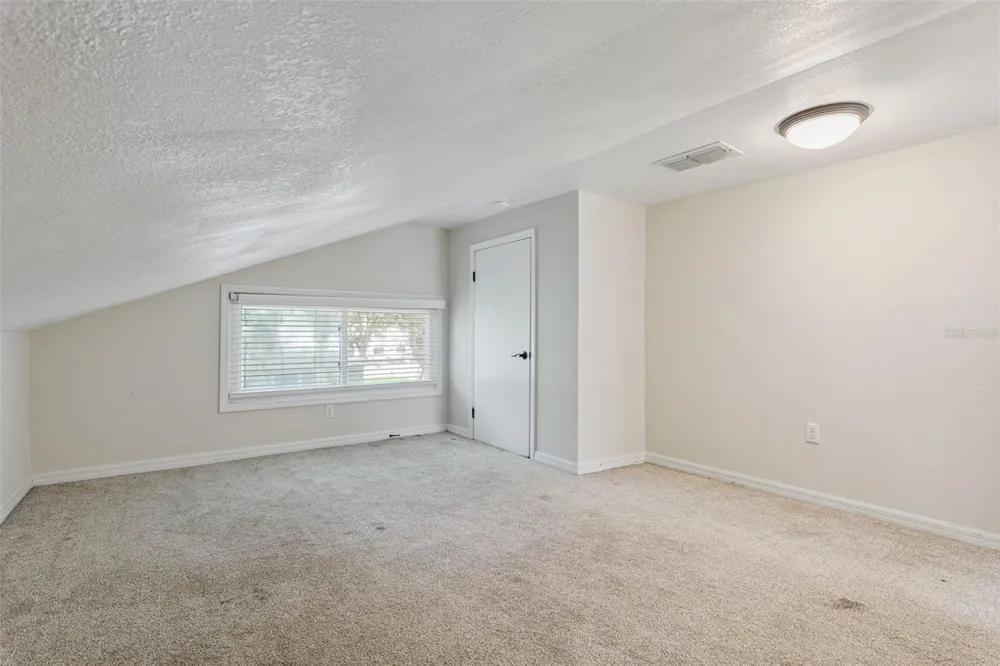 306 S DISSTON AVENUE Minneola, FL 34715
