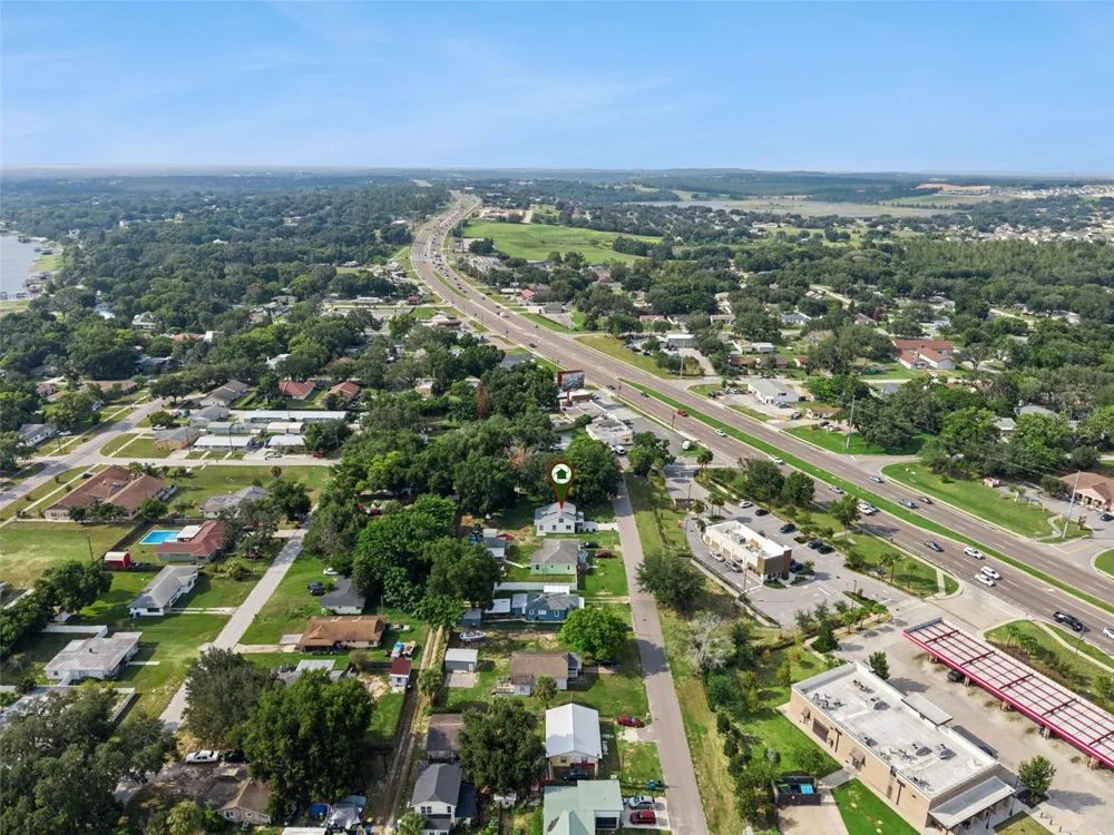 306 S DISSTON AVENUE Minneola, FL 34715