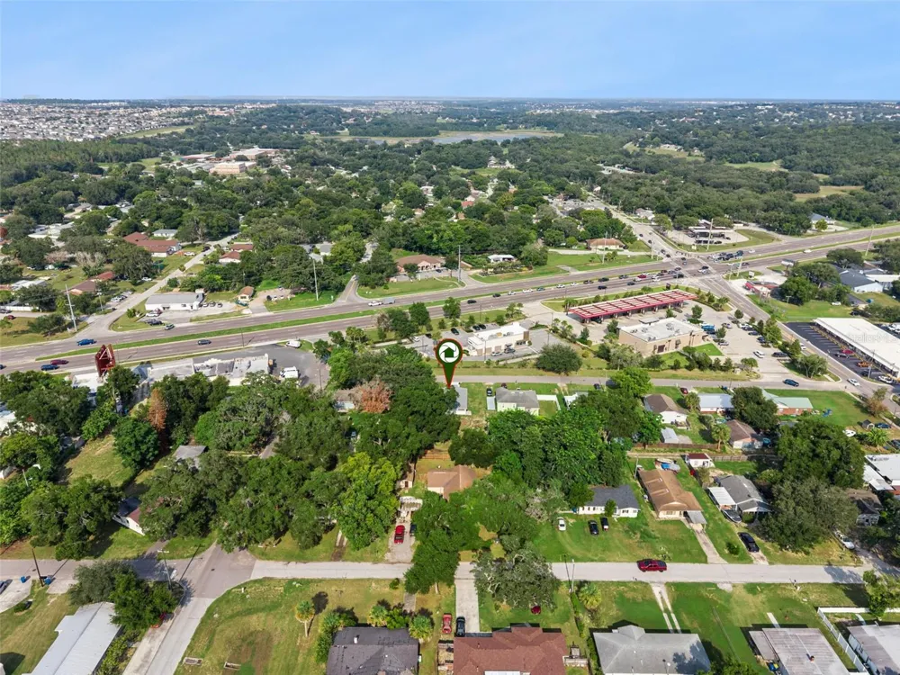 306 S DISSTON AVENUE Minneola, FL 34715