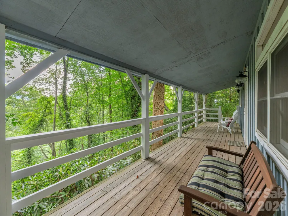 212 Torda Trace Waynesville, NC 28786