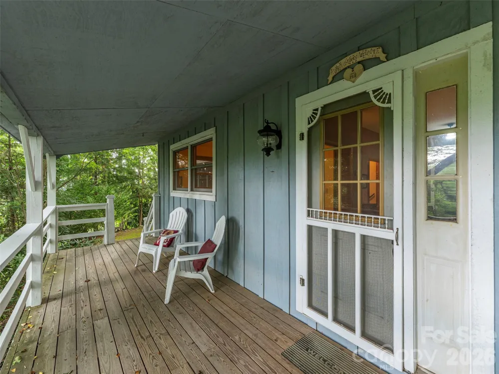 212 Torda Trace Waynesville, NC 28786