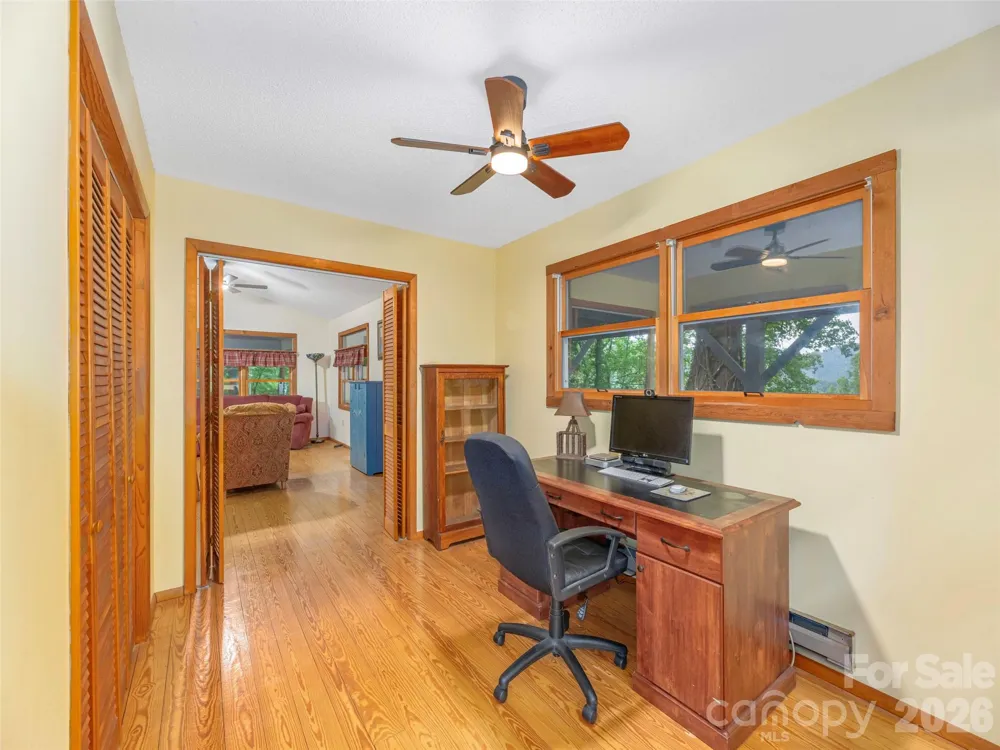 212 Torda Trace Waynesville, NC 28786