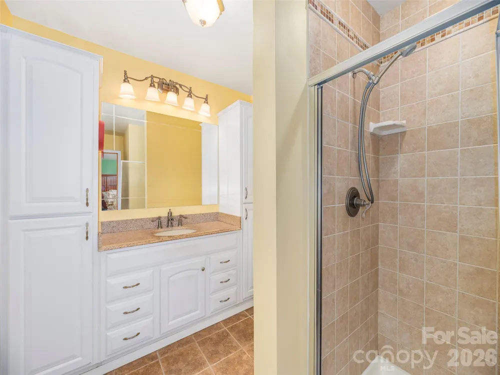 212 Torda Trace Waynesville, NC 28786