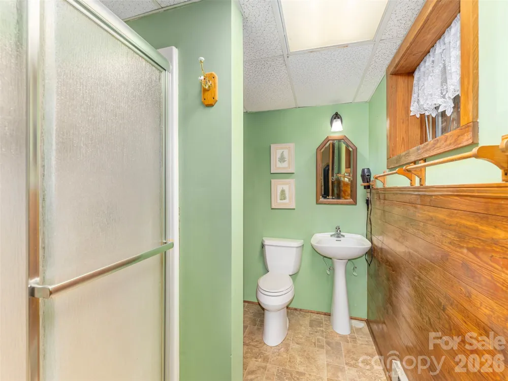 212 Torda Trace Waynesville, NC 28786