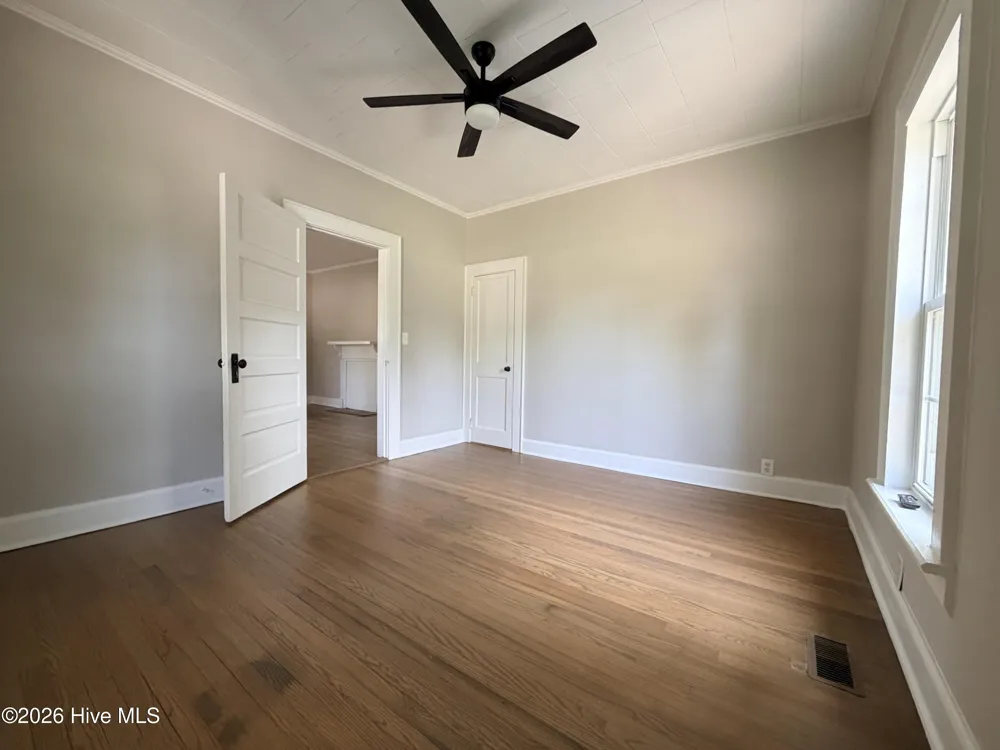 12181 Oak Avenue Bailey, NC 27807