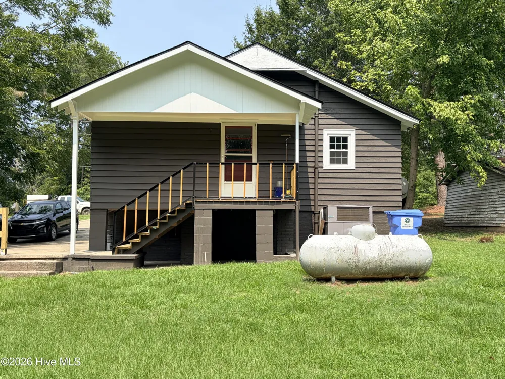 12181 Oak Avenue Bailey, NC 27807