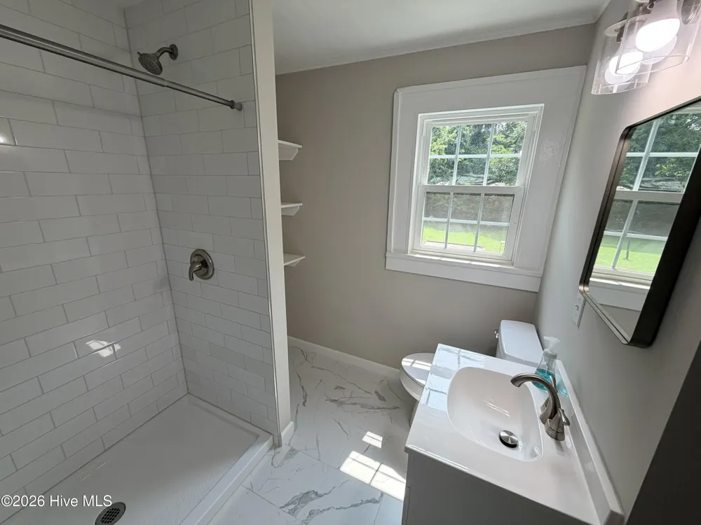 12181 Oak Avenue Bailey, NC 27807