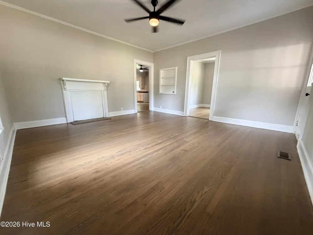 12181 Oak Avenue Bailey, NC 27807