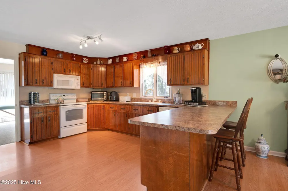 320 Pinecrest Drive Chadbourn, NC 28431